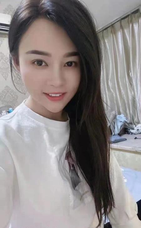 袁家岗清纯美女