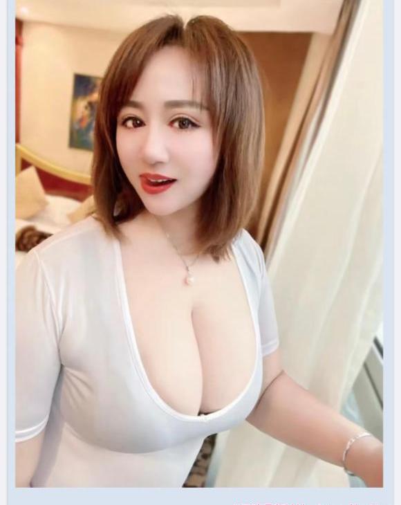 熟女双飞丰乳肥臀