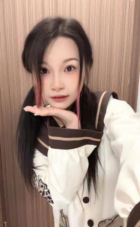 上海制服嫩妹小微