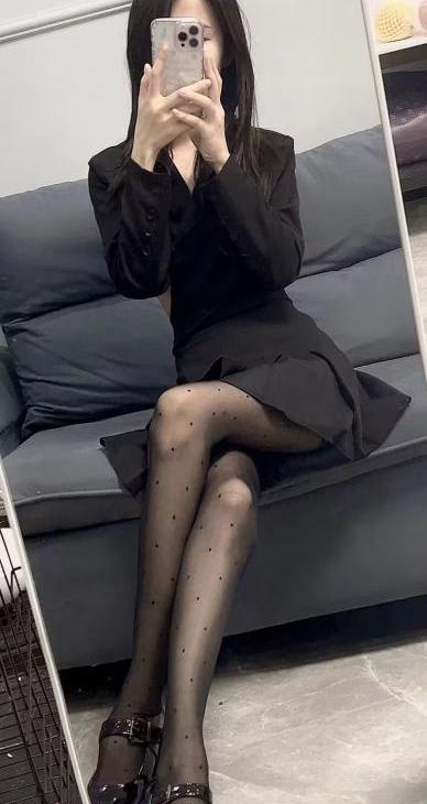 性感制服兔兔妹子