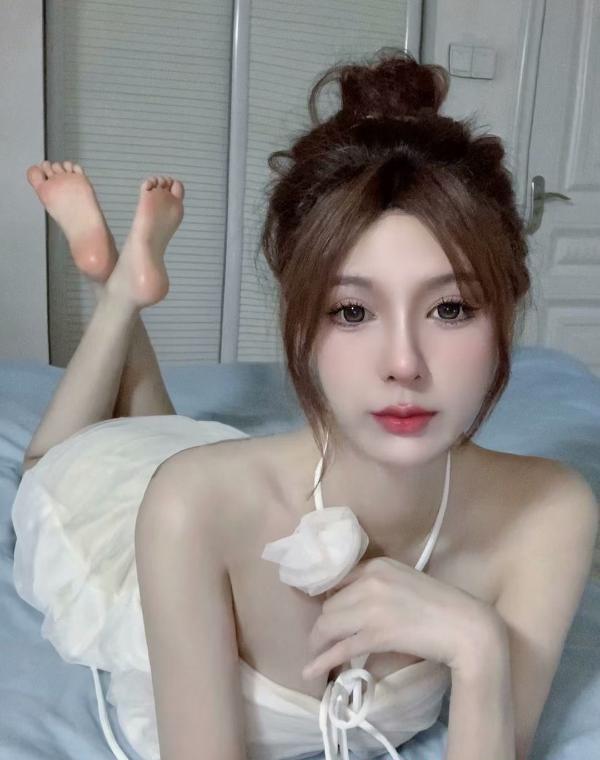 黑丝美腿baby