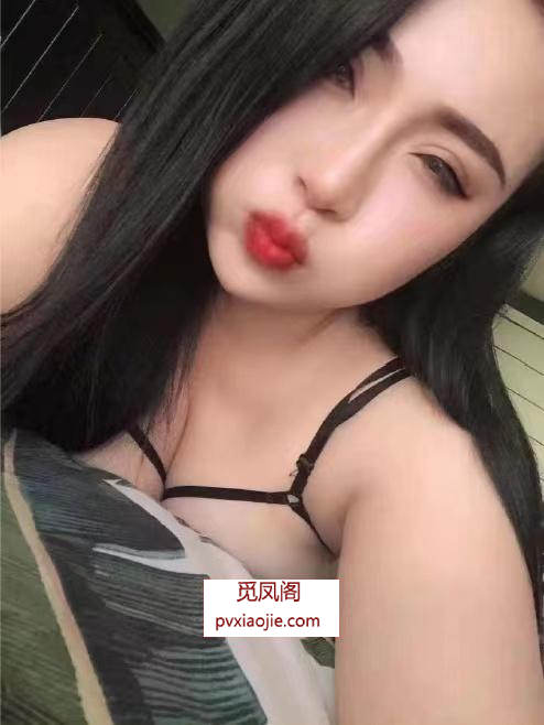 雨花台天然巨乳少妇